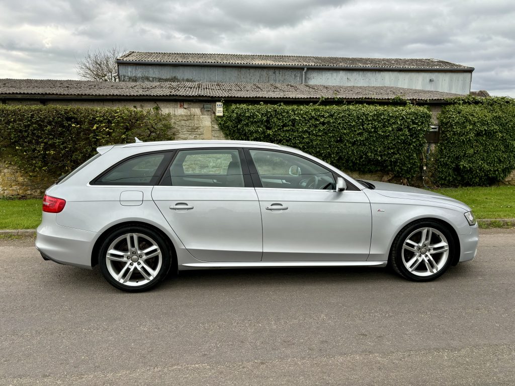 Audi A4 Avant S-Line 2.0 TFSi Auto