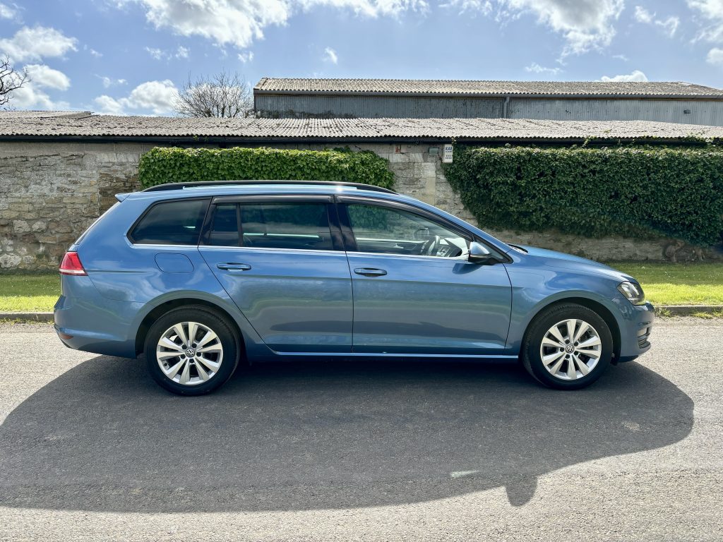 VW Golf SE Estate 1.2 TSi Auto