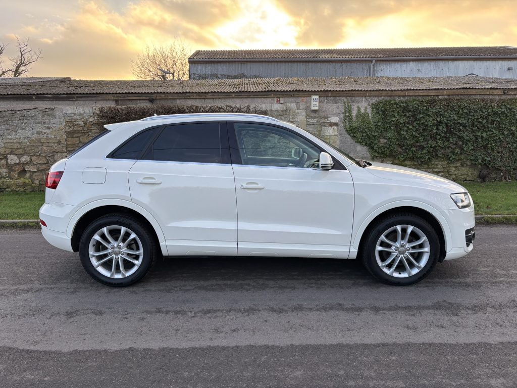 Audi Q3 SE 2.0 TFSI quattro 211PS